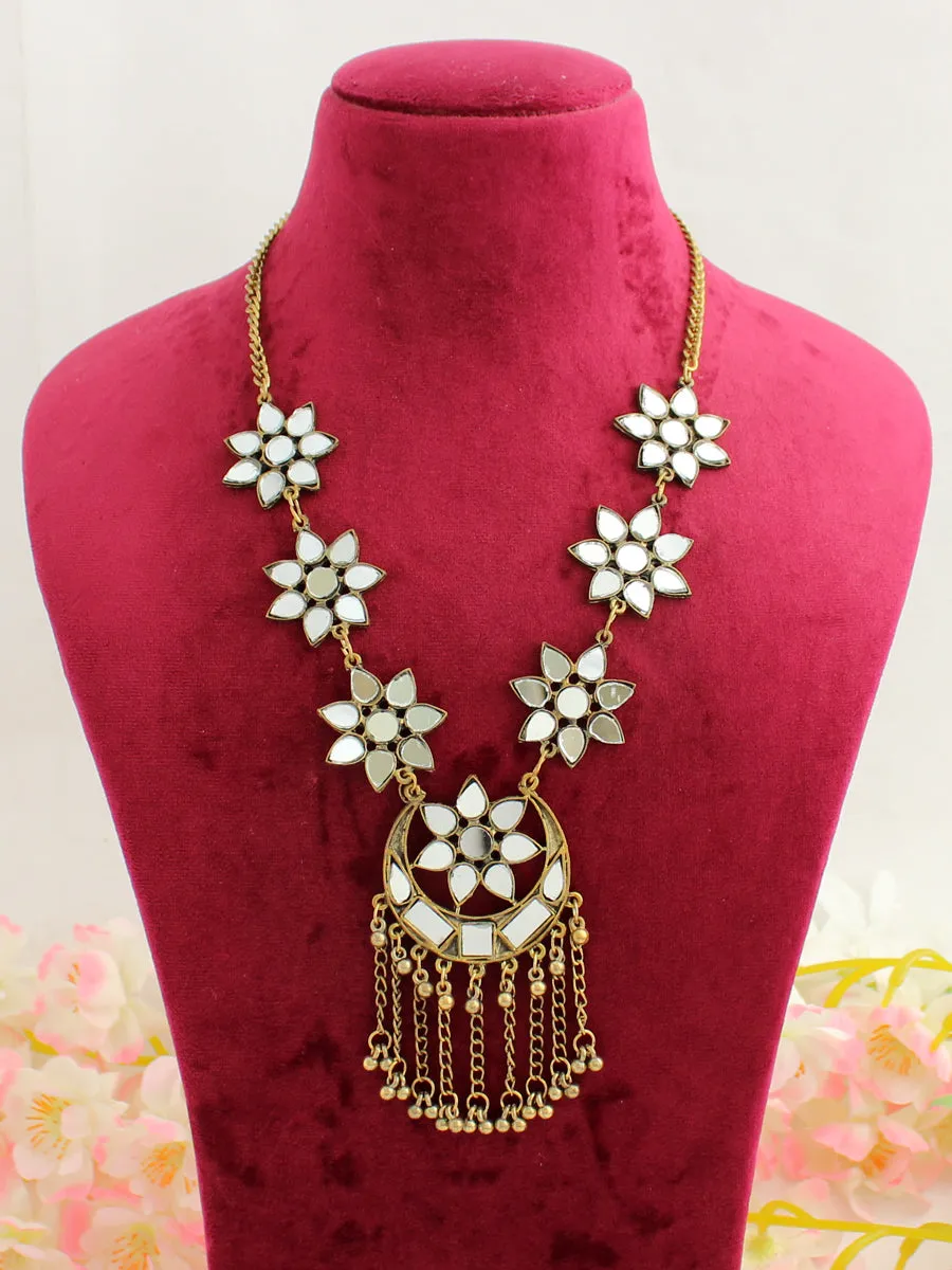 Aaina Long Necklace