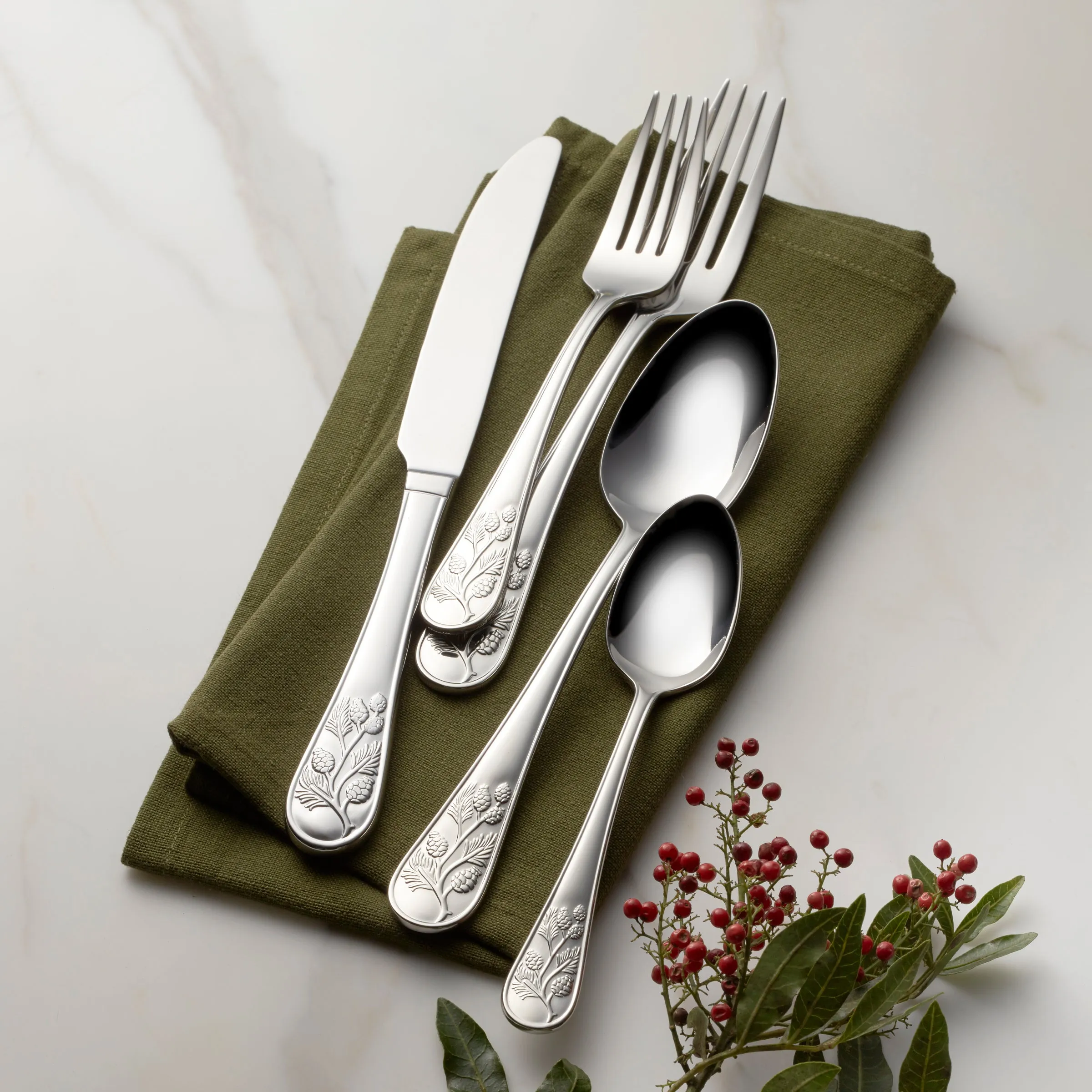 Chestnut Ridge 65-Piece Flatware Set