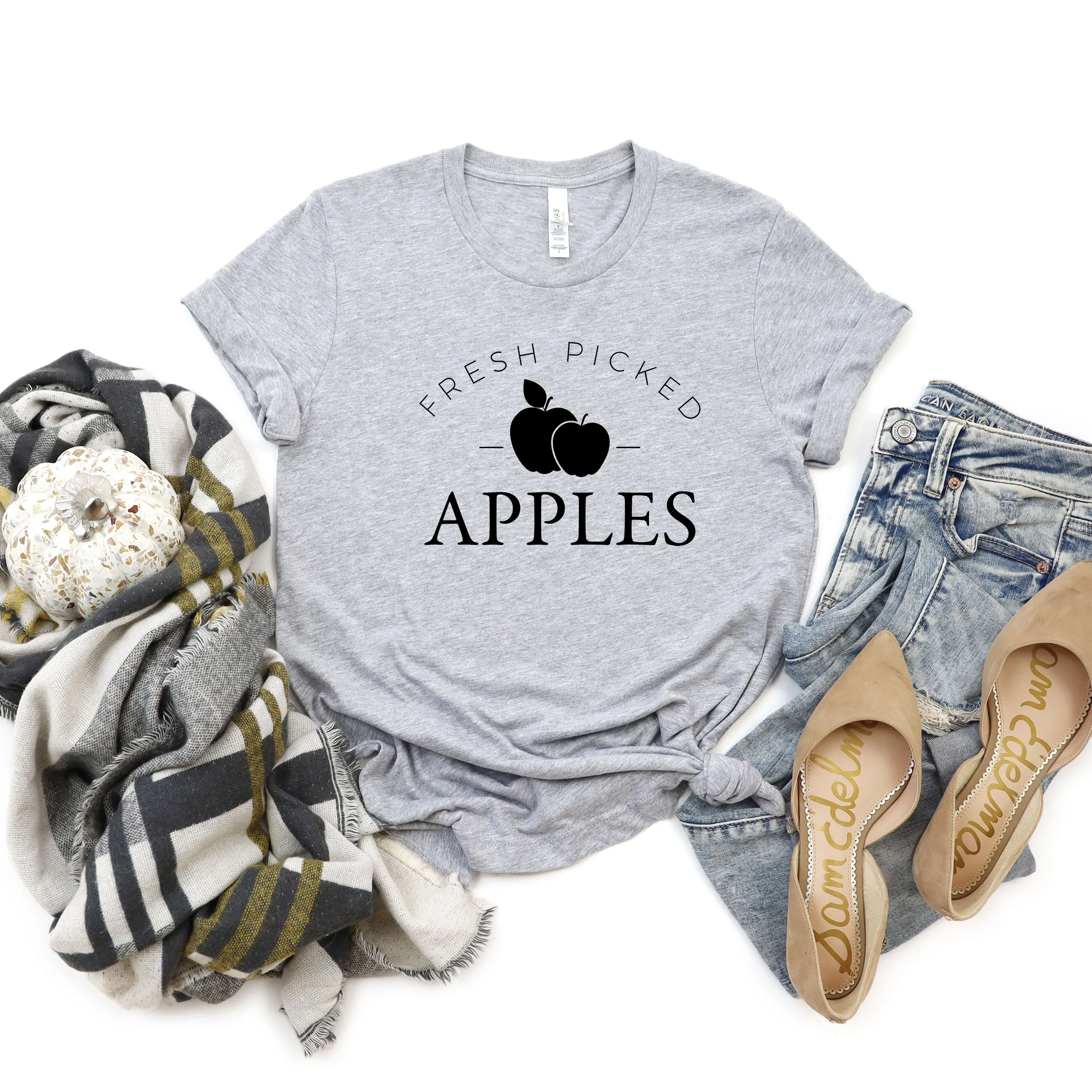 Fresh Picked Apples | Short Sleeve Graphic Tee