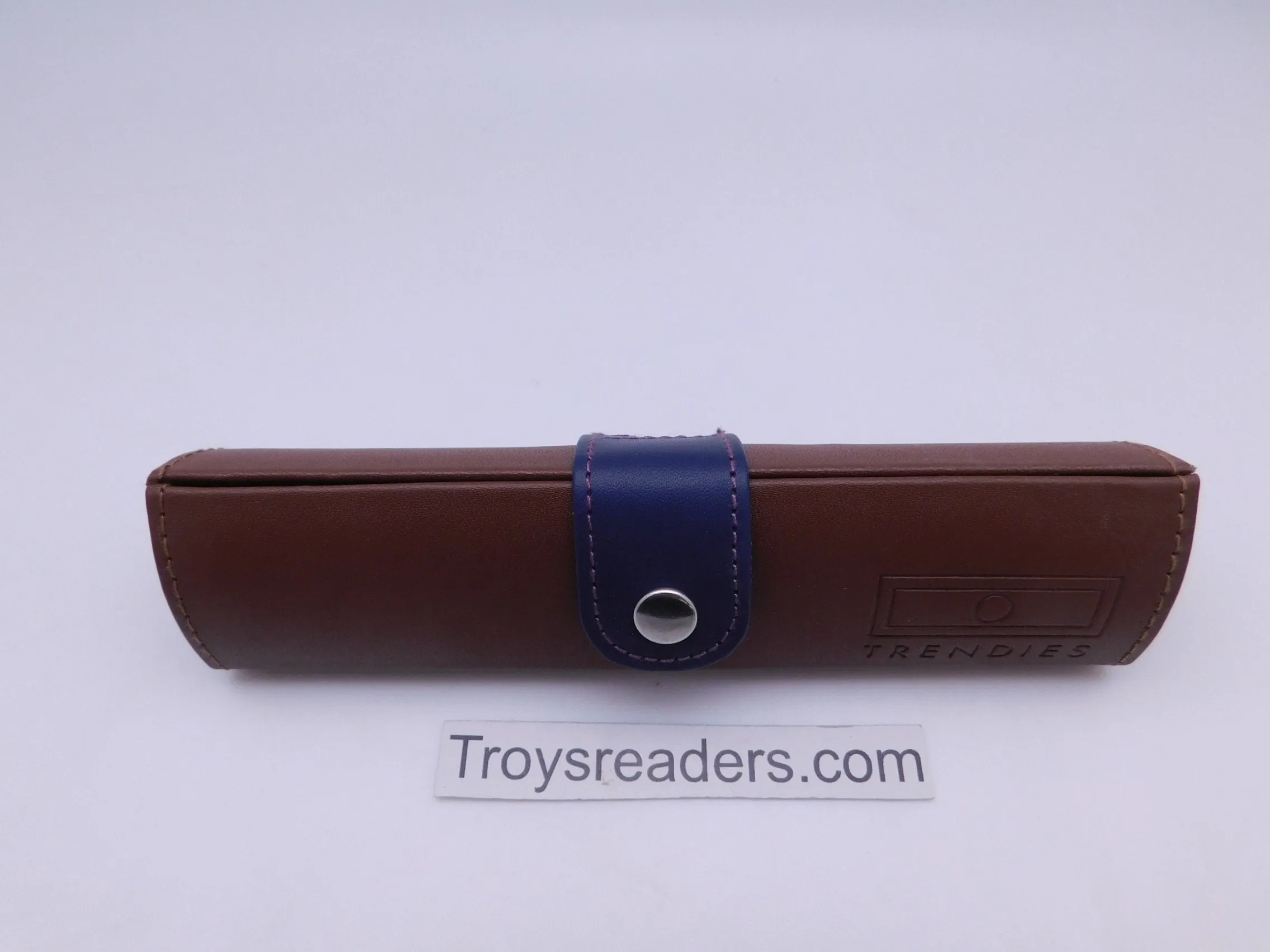 Small Tri-Fold Hard Case for Glasses in Seven Colors