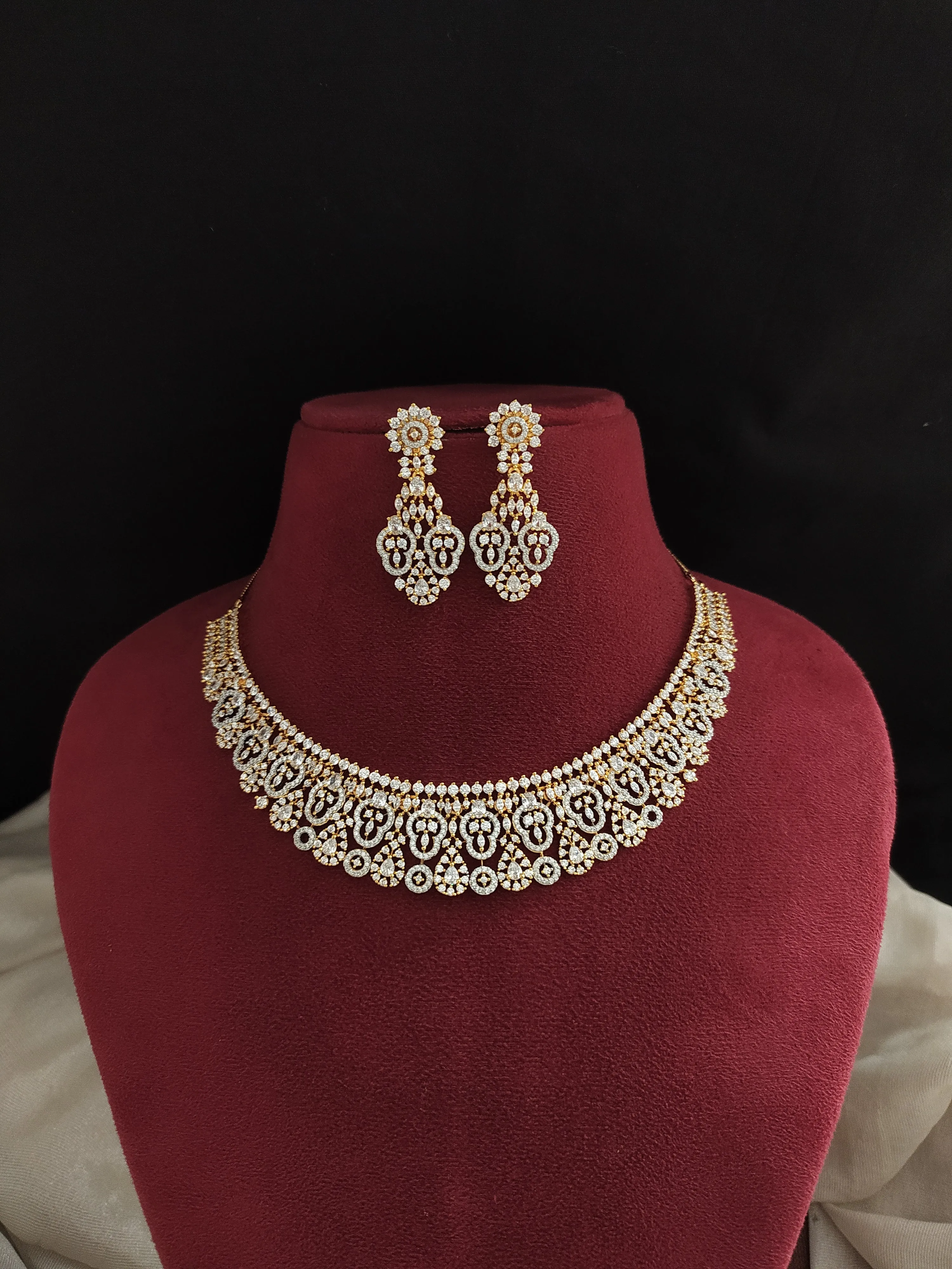 Sparkling Diamond Finish Zircon Necklace Set with Matching Earrings