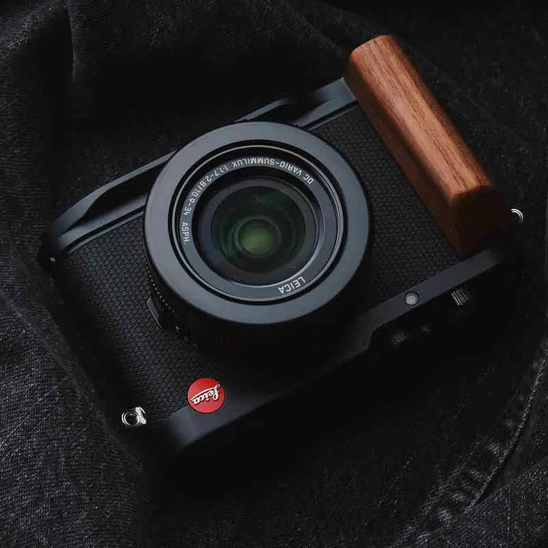 Wooden Leica D-Lux 8 Grip KC Design