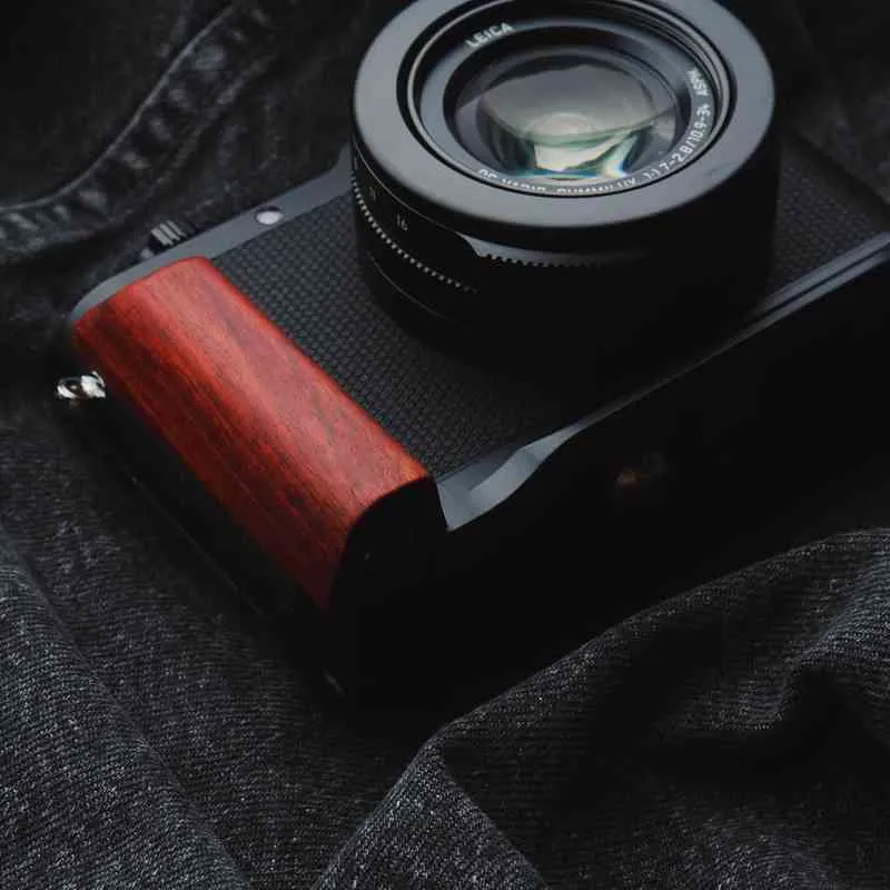 Wooden Leica D-Lux 8 Grip KC Design