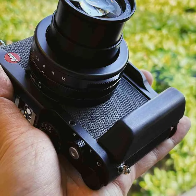 Wooden Leica D-Lux 8 Grip KC Design